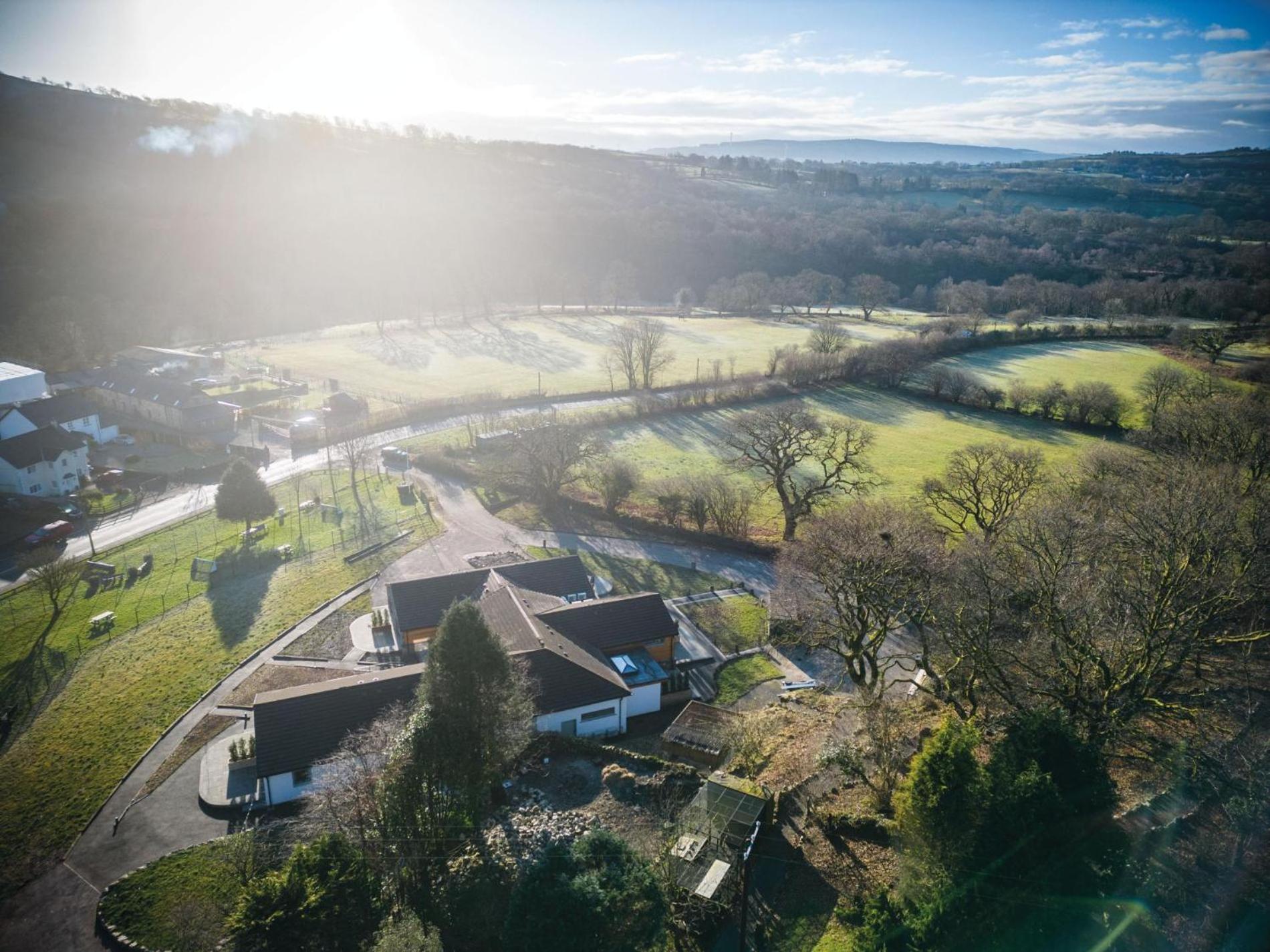Suite 5 - Sleeping Giant Hotel - Pen Y Cae Inn Brecon Zewnętrze zdjęcie